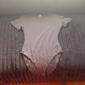 Skims Fits Everybody TShirt Bodysuit • NWT • Never Worn • Small • Onyx